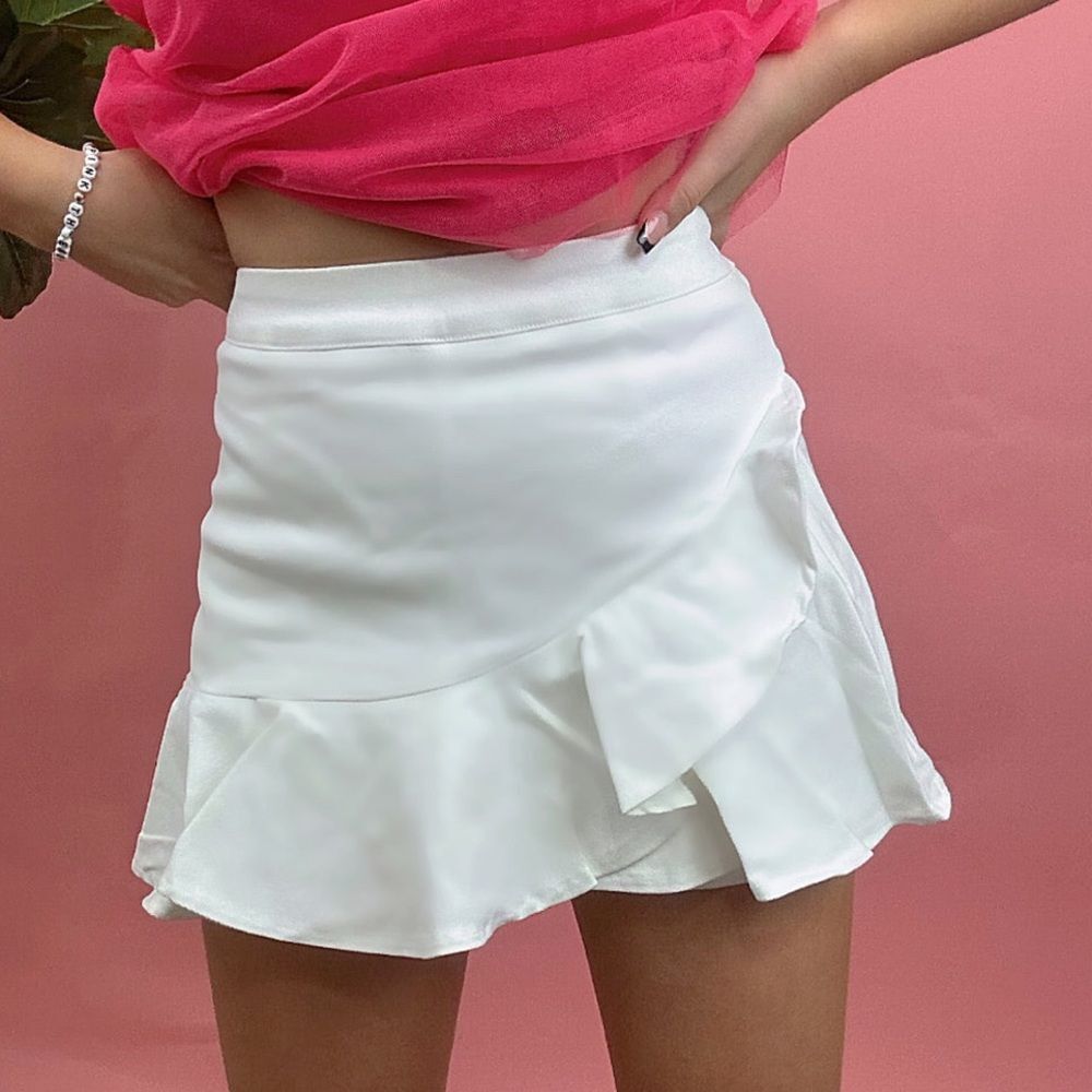 Emory Park White Ruffle Skirt Size S - Picture 3 of 13